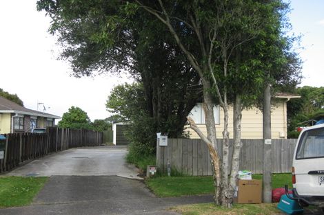 Photo of property in 1/30 Challen Close, Conifer Grove, Takanini, 2112