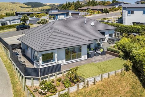 Photo of property in 115 Endeavour Drive, Whitby, Porirua, 5024