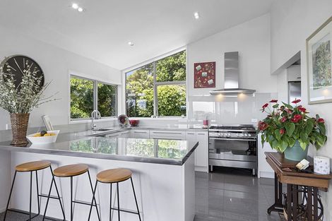 Photo of property in 11a Lismore Street, Strandon, New Plymouth, 4312