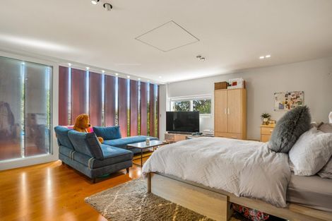 Photo of property in 215 Jervois Road, Herne Bay, Auckland, 1011