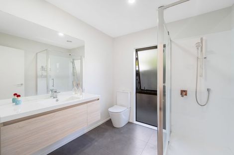 Photo of property in 1/21 Eastern Beach Road, Eastern Beach, Auckland, 2012