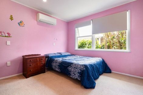 Photo of property in 6 Parkdale Place, Glenview, Hamilton, 3206