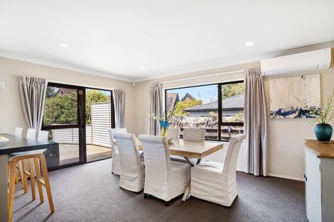 Photo of property in 3 Voltaire Court, Botany Downs, Auckland, 2010