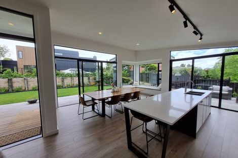 Photo of property in 4a Manon Crescent, Greenhithe, Auckland, 0632