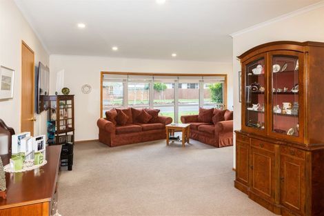 Photo of property in 1a Ludecke Place, Sockburn, Christchurch, 8042