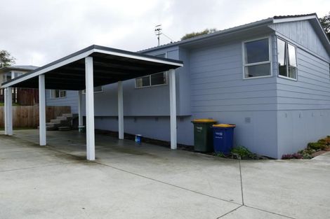 Photo of property in 62-64 Moore Street, Hillcrest, Auckland, 0627