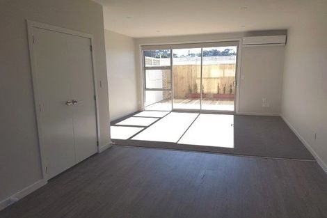 Photo of property in 2/32 Dr Taylor Terrace, Johnsonville, Wellington, 6037