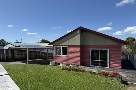 Photo of property in 33 Addison Drive, Glendene, Auckland, 0602