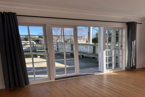 Photo of property in 8 Landscape Road, Pukekohe, 2120