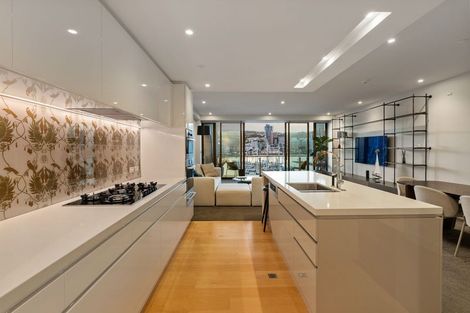 Photo of property in Clyde Quay Wharf, 3d/1 Clyde Quay Wharf, Te Aro, Wellington, 6011