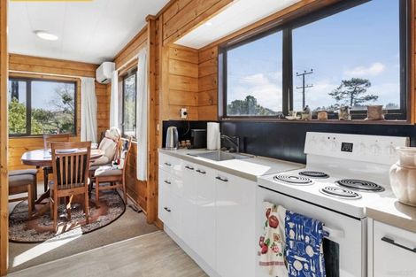 Photo of property in 219 Mahurangi East Road, Snells Beach, 0920