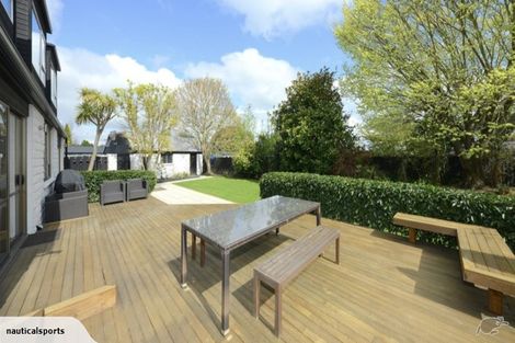 Photo of property in 9b Kaputone Place, Belfast, Christchurch, 8051