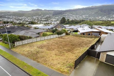 Photo of property in 158 Woodman Drive, Tawa, Wellington, 5028