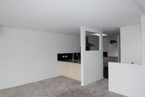 Photo of property in 220 Queens Drive, Lyall Bay, Wellington, 6022