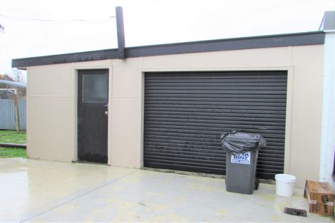 Photo of property in 2/10 Ponderosa Grove, Maoribank, Upper Hutt, 5018