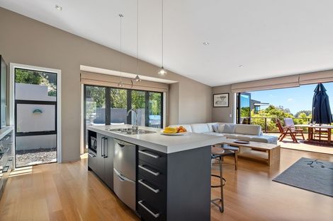 Photo of property in 32 Kotare Place, Kaiteriteri, Motueka, 7197