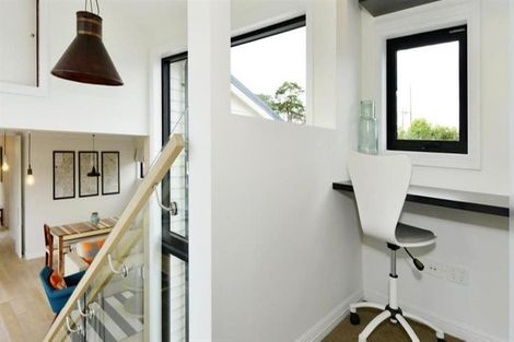 Photo of property in 1f Eversleigh Road, Belmont, Auckland, 0622