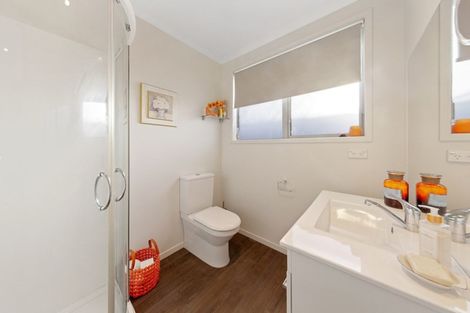 Photo of property in 68 Helenslee Road, Pokeno, 2402