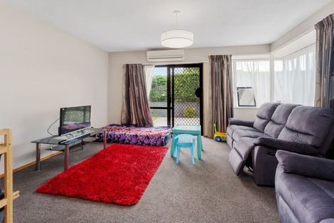 Photo of property in 1/201 Harewood Road, Papanui, Christchurch, 8053