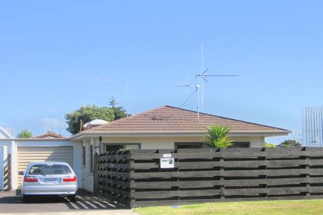 Photo of property in 37 Hawea Street, Mount Maunganui, 3116