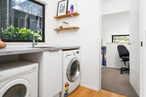 Photo of property in 3 Roland Lane, Mount Pleasant, Christchurch, 8081