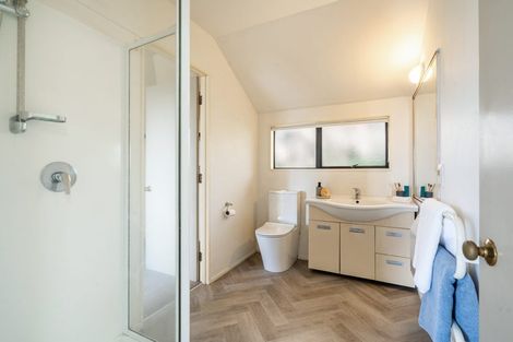 Photo of property in 1/21 Commodore Parry Road, Castor Bay, Auckland, 0620