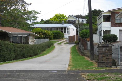 Photo of property in 11b Kiwi Esplanade, Mangere Bridge, Auckland, 2022