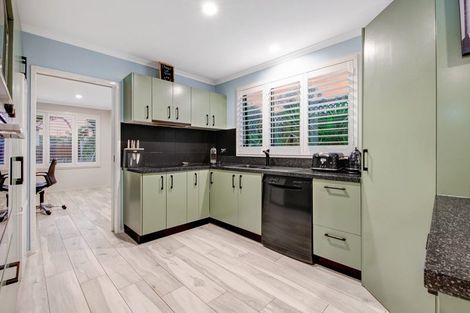 Photo of property in 6 Coral Court, Gulf Harbour, Whangaparaoa, 0930