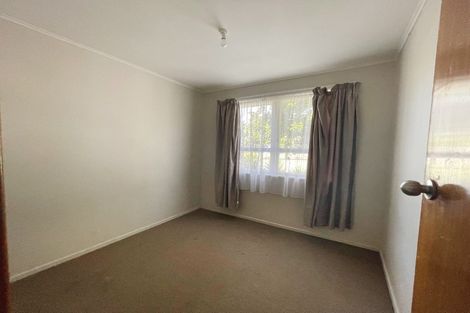 Photo of property in 35 Tarata Crescent, Mangere Bridge, Auckland, 2022