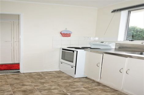 Photo of property in 6 Ryder Crescent, Levin, 5510