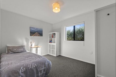 Photo of property in 69 Polson Hill Drive, Aokautere, Palmerston North, 4471