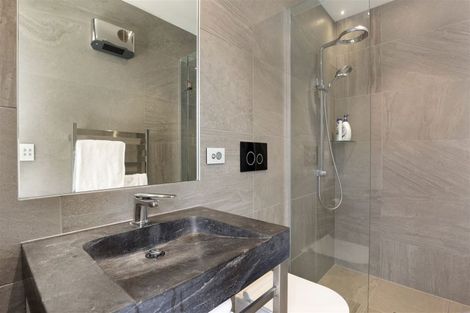 Photo of property in 18 Roa Road, Fendalton, Christchurch, 8041