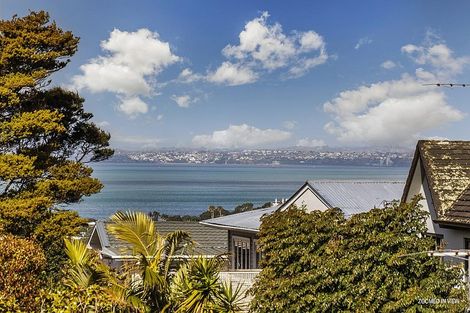 Photo of property in 2/49 Seaview Road, Castor Bay, Auckland, 0620