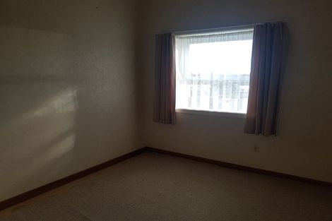 Photo of property in 5 Hillcrest Street, Glen Avon, New Plymouth, 4312