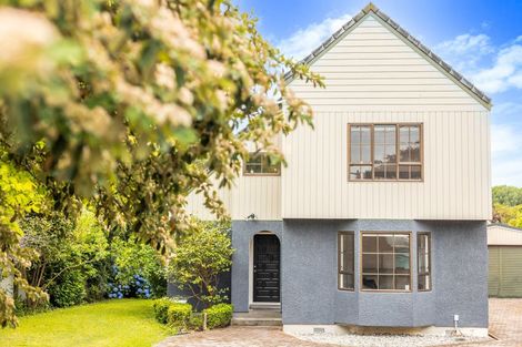 Photo of property in 261 Te Moana Road, Waikanae, 5036