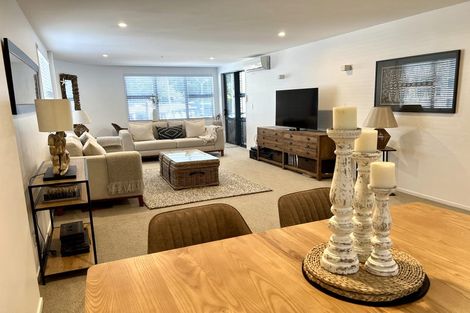 Photo of property in 18/3 Maunganui Road, Mount Maunganui, 3116