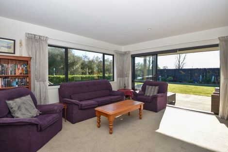 Photo of property in 5 Pukeko Lane, Carterton, 5713