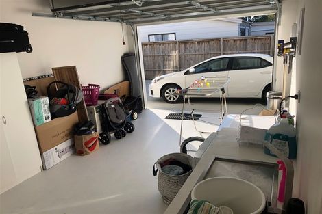 Photo of property in 52a Waipani Road, Te Atatu Peninsula, Auckland, 0610