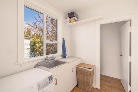 Photo of property in 216 Wainoni Road, Avondale, Christchurch, 8061