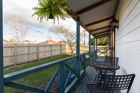 Photo of property in 81 Astley Avenue, New Lynn, Auckland, 0600