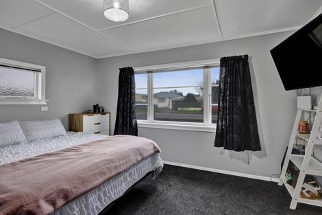 Photo of property in 26 Tawhiti Road, Hawera, 4610