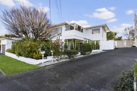 Photo of property in 4b Bruce Street, Northcote Point, Auckland, 0627