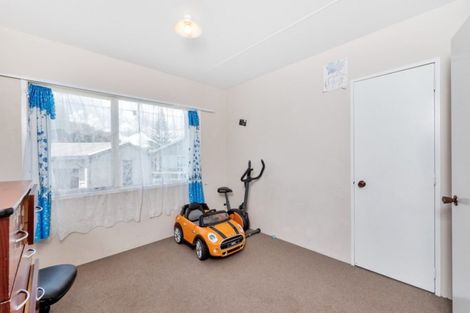 Photo of property in 6 Anglers Way, Wattle Downs, Auckland, 2102