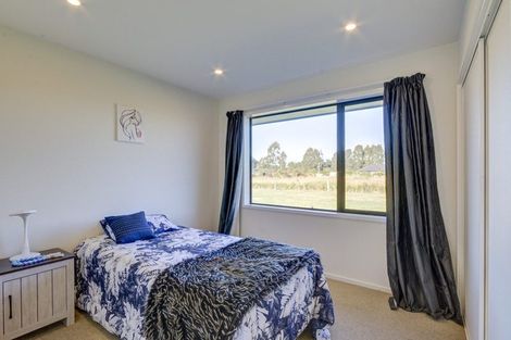 Photo of property in 8 Northside Drive, Waikuku, Rangiora, 7473