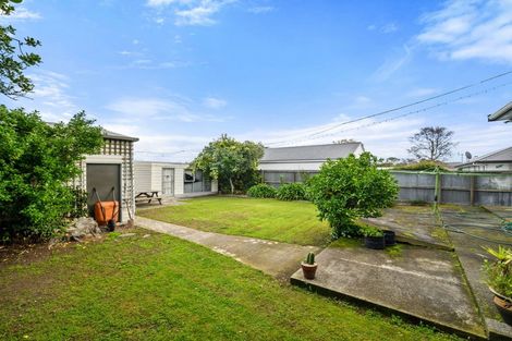 Photo of property in 181 Bowhill Road, New Brighton, Christchurch, 8083