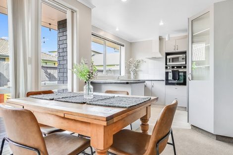 Photo of property in 14 Parkside Drive, Huntington, Hamilton, 3210