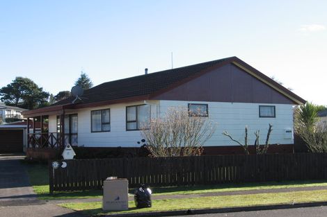 Photo of property in 22 Lindsay Crescent, Nawton, Hamilton, 3200