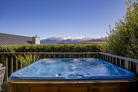 Photo of property in 5 Glenelg Lane, Jacks Point, 9371