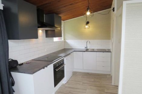 Photo of property in 1 Fernleigh Street, Ferndale, New Plymouth, 4310