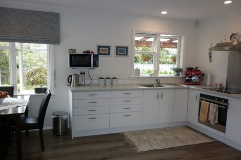 Photo of property in 21 Philip Street, Carterton, 5713